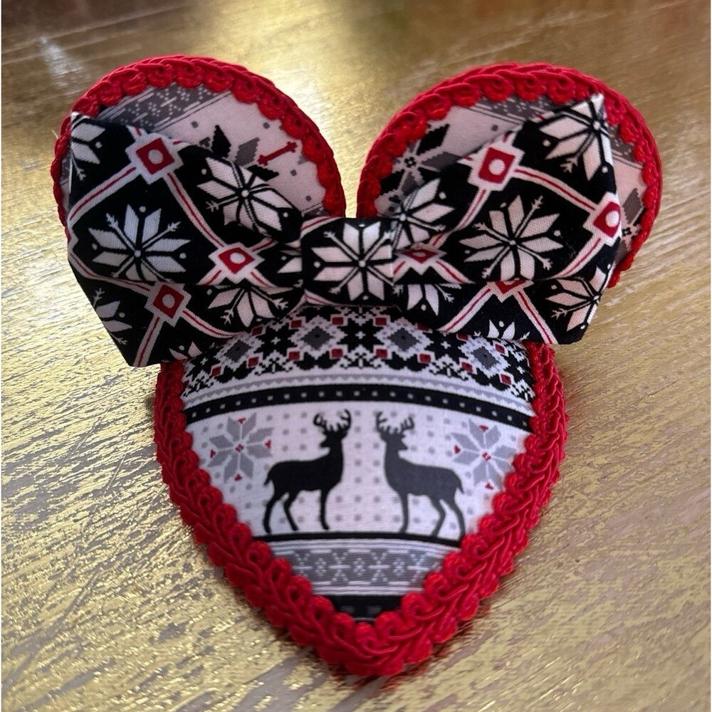 Hat & Mouse Disney inspired Fascinator: Winter Holiday